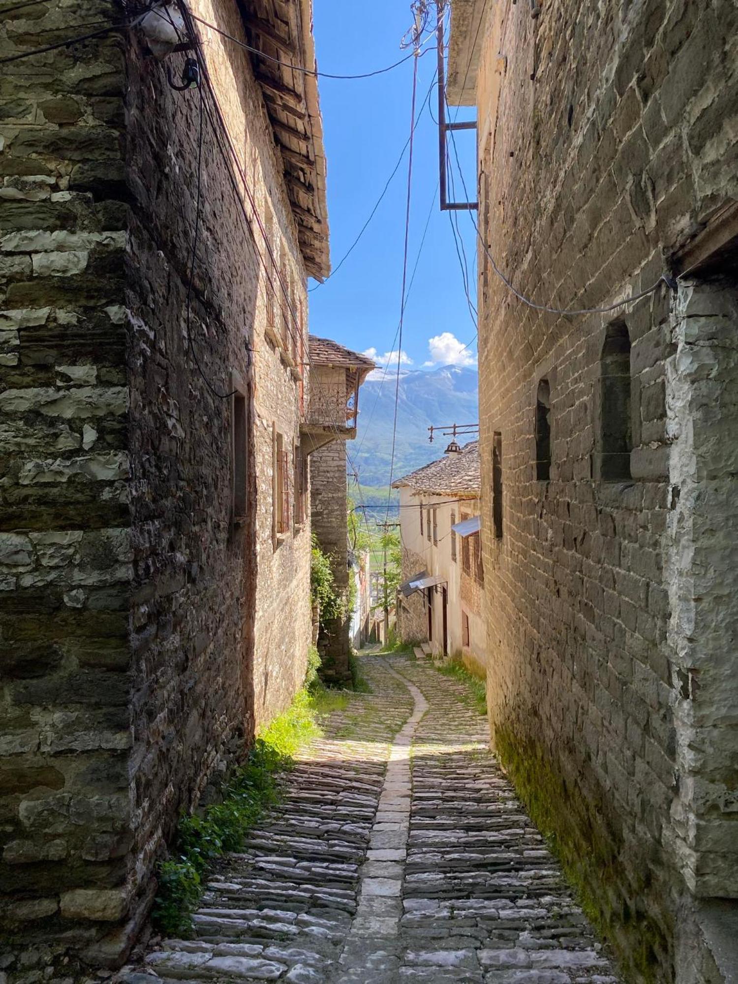 Guest House Persa Gjirokaster Exterior photo