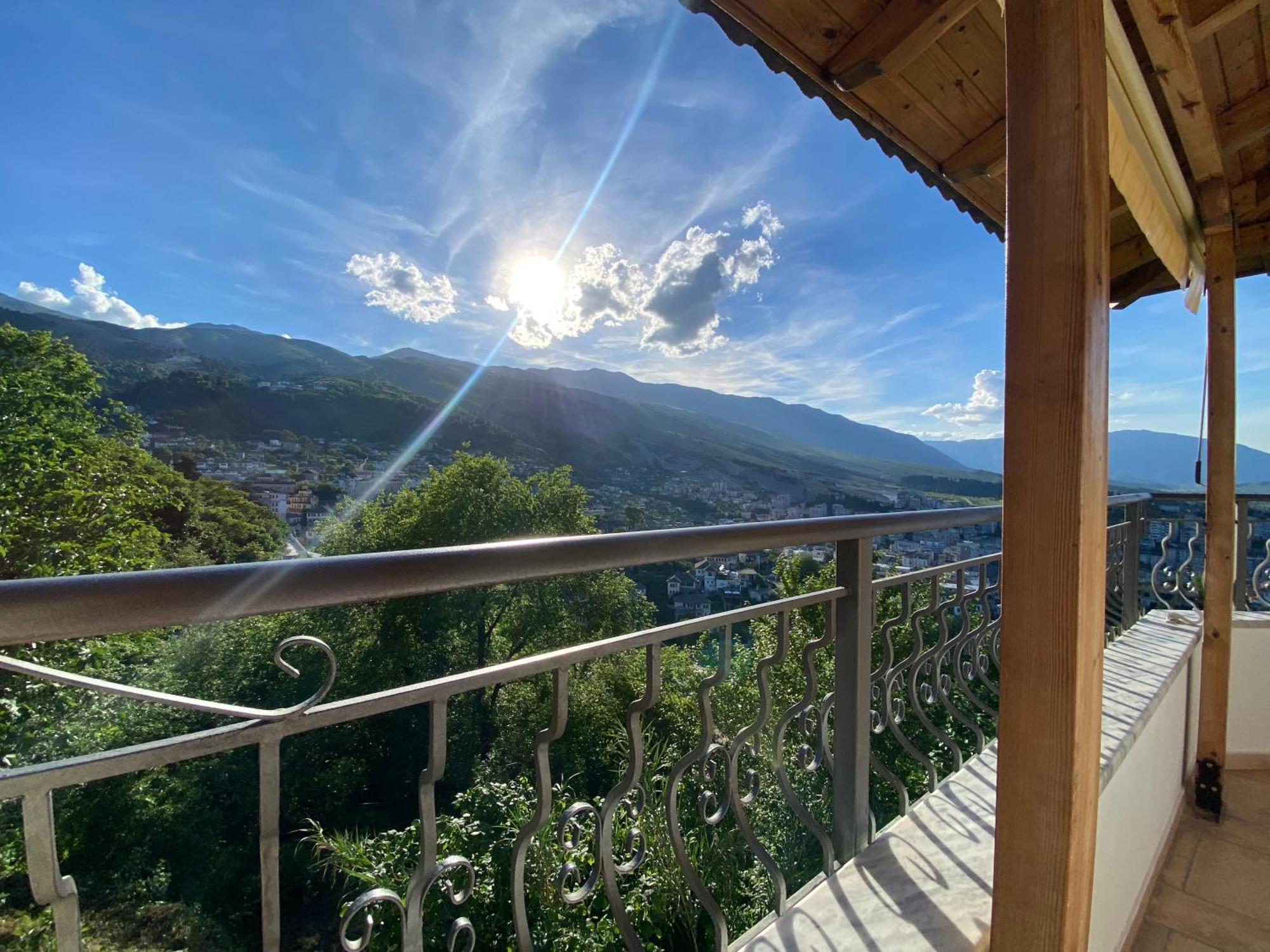 Guest House Persa Gjirokaster Exterior photo